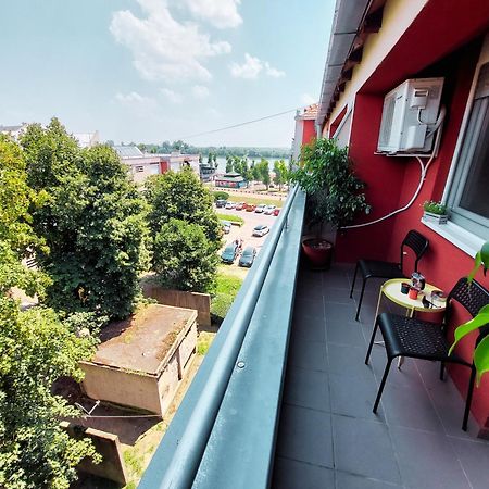 Xo Apartman Sremska Mitrovica Zewnętrze zdjęcie